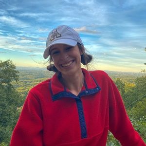 Meet your Posher, Delanie